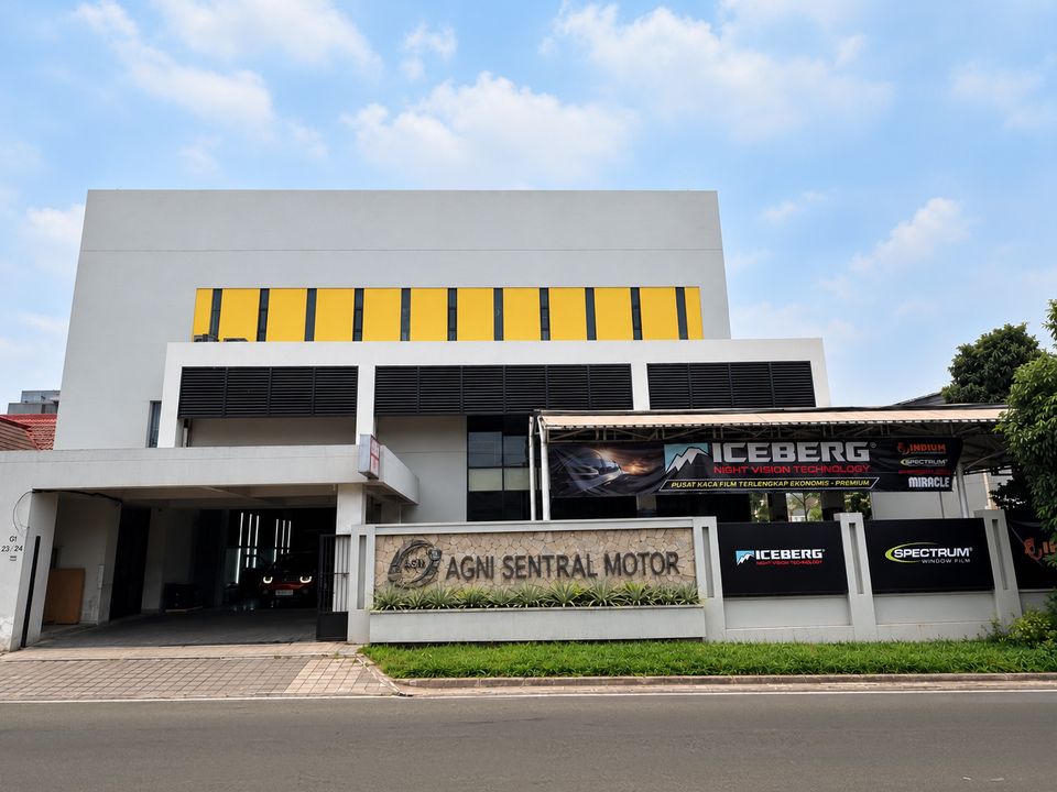 The CV Agni Sentral Motor office in BSD City, Tangerang Selatan